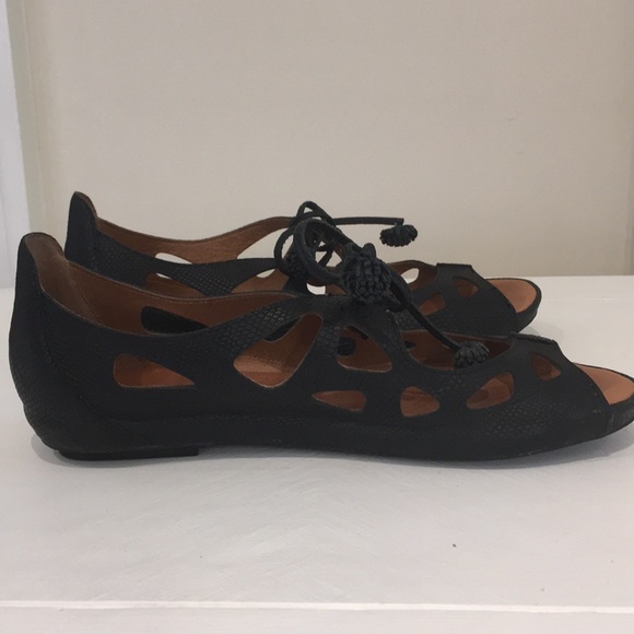 Gentle Souls Brynn Flat sandal in black 8.5 - Picture 5 of 7